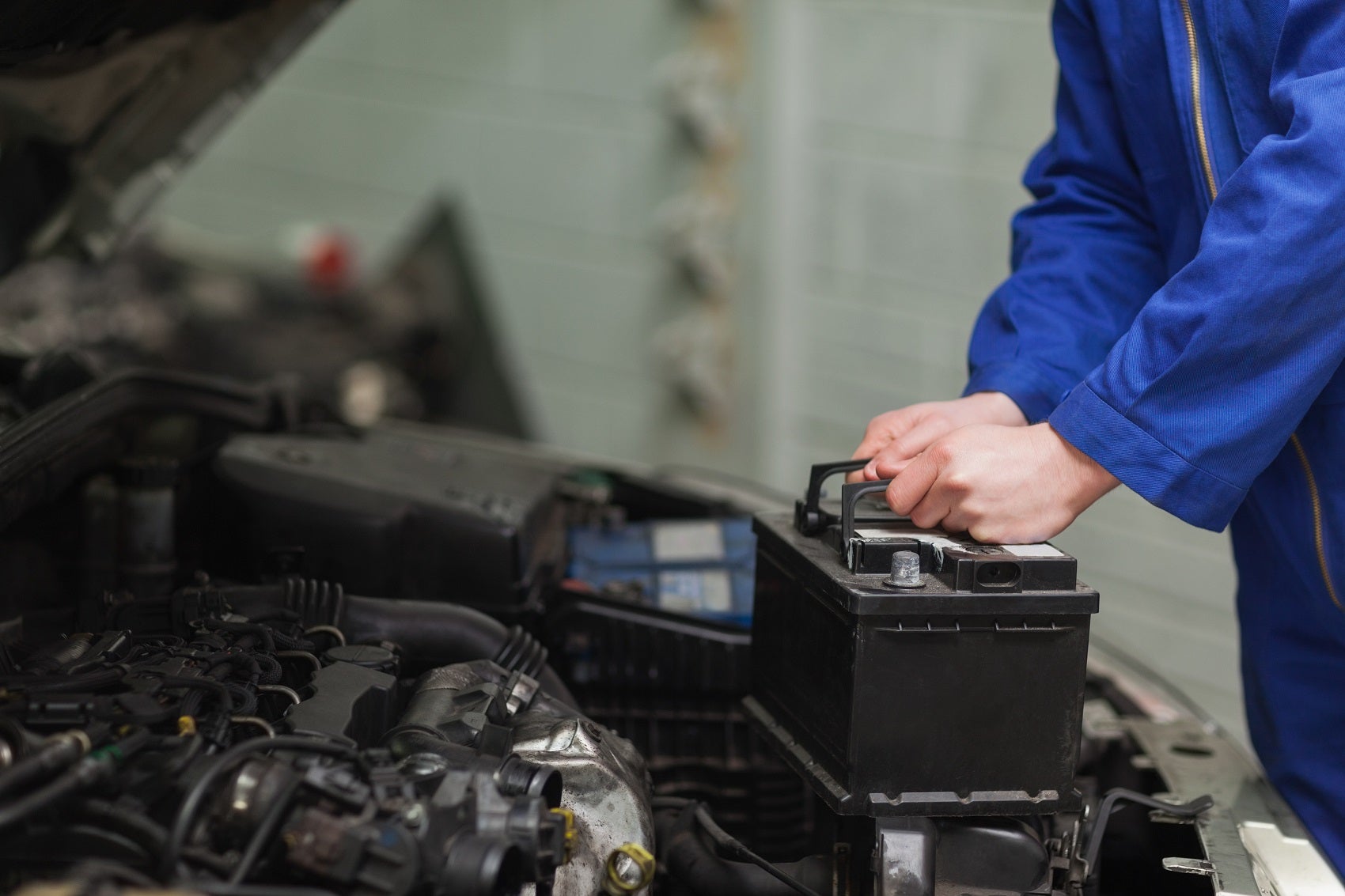 10 Step by Step Guide To Car Battery Replacement MyBateri 10 Step by Step Guide To Car Battery Replacement MyBateri